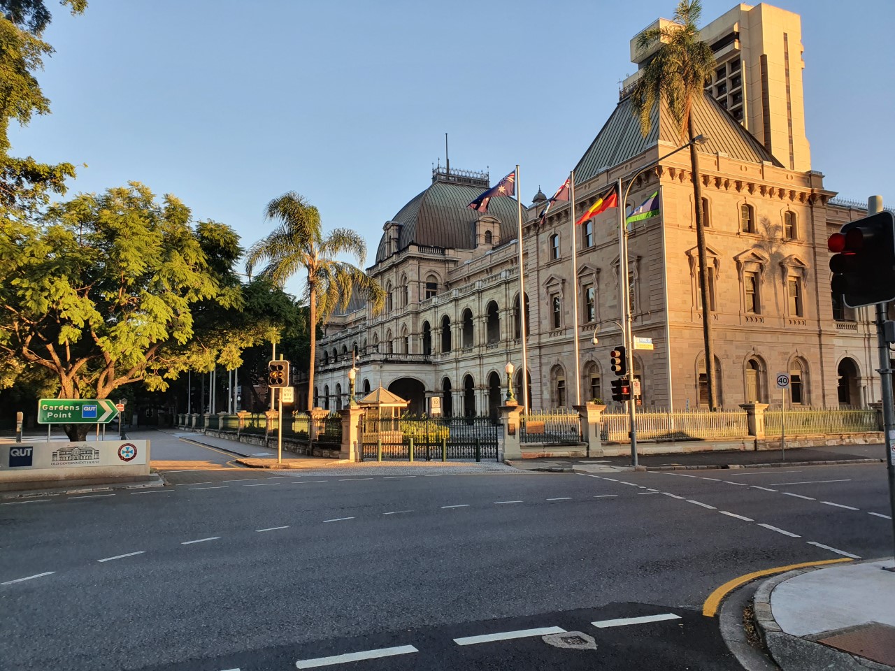 Budde, Paul (April 2020) Parliament House (Brisbane) cnr. George Street & Alice Street, Brisbane City 
https://digitalcollections.qut.edu.au/4272/ 