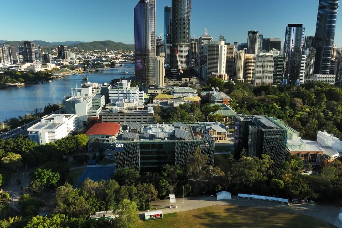 QUT accommodation: finding a place or studying from home