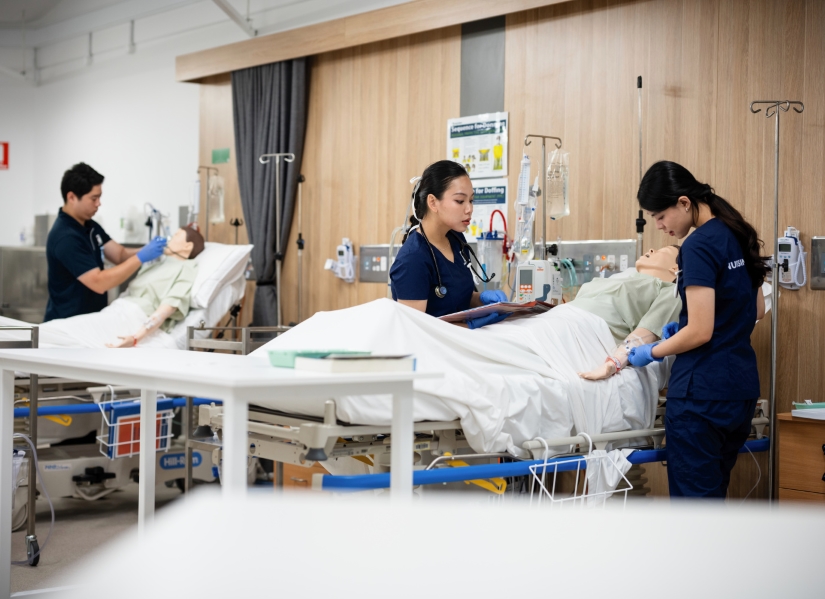 How QUT nursing shaped Vietnamese students, Sandra and Fiona